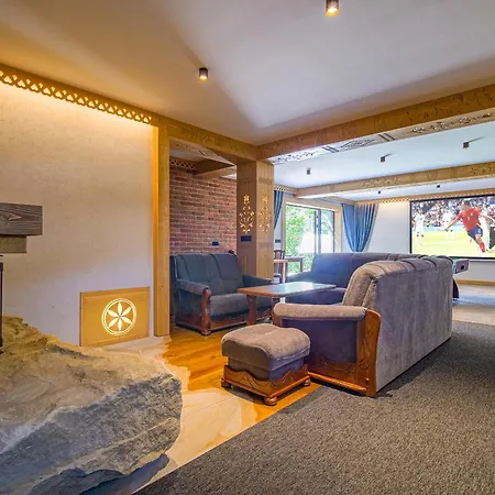 Sloneczna - I - 10 Minut Do Term Na Piechote Homestay